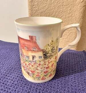 Vintage Rose of England Cottage Rose Garden Fine Bone China Mug